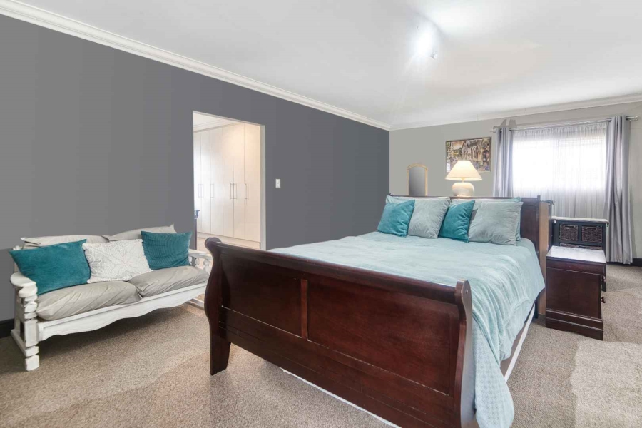 4 Bedroom Property for Sale in Hermanus Heights Western Cape